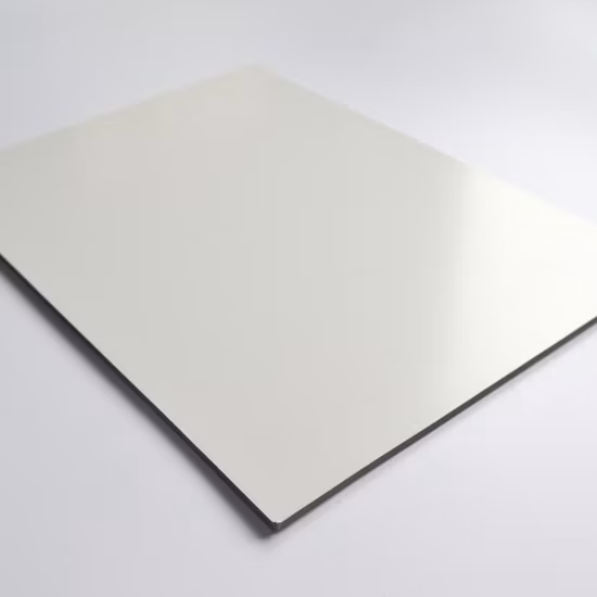 Pannelli murali esterni compositi in alluminio ACP di spessore 4 mm con vernice PVDF.  Pannelli per pareti esterne, pannelli compositi in alluminio dorato
